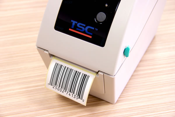 Drukarka etykiet TSC TDP-225 - Obsługuje kody kreskowe 1D i 2D