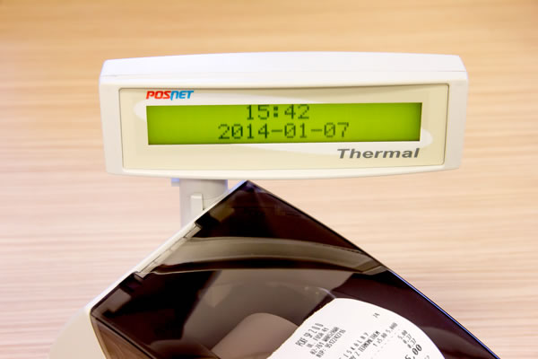 Drukarka fiskalna Posnet Thermal A EJ - Alfanumeryczny i przejrzysty ekran LCD