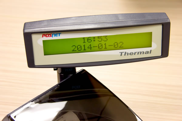 Drukarka fiskalna Posnet Thermal FV - Alfanumeryczny i czytelny wyświetlacz LCD